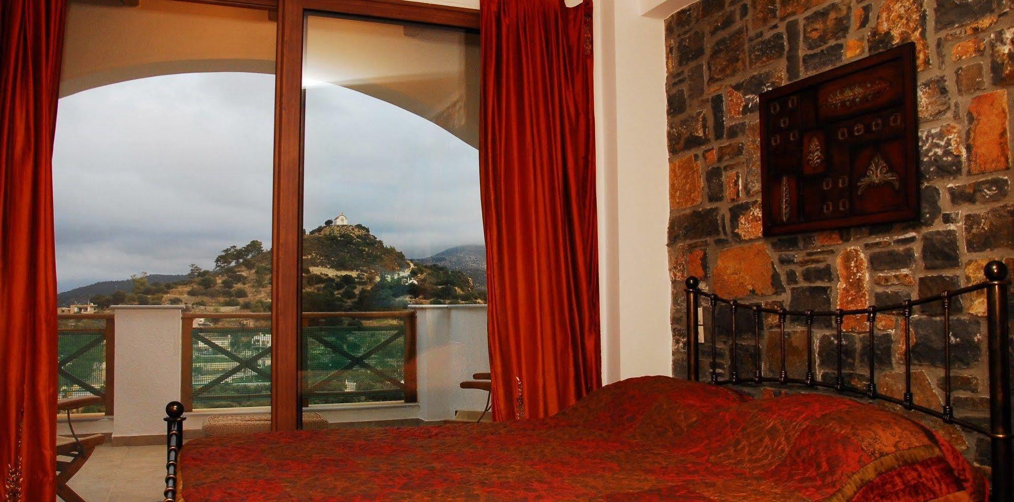 Giannikakis Villas Istron Buitenkant foto